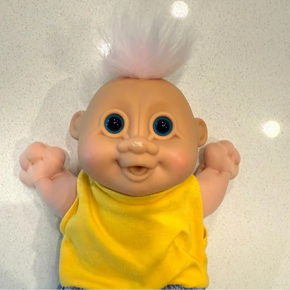 90’s Russ Troll Dolls Set! Yellow & Blue Plush Dolls! Sailor and acid wash look! - Picture 6 of 8